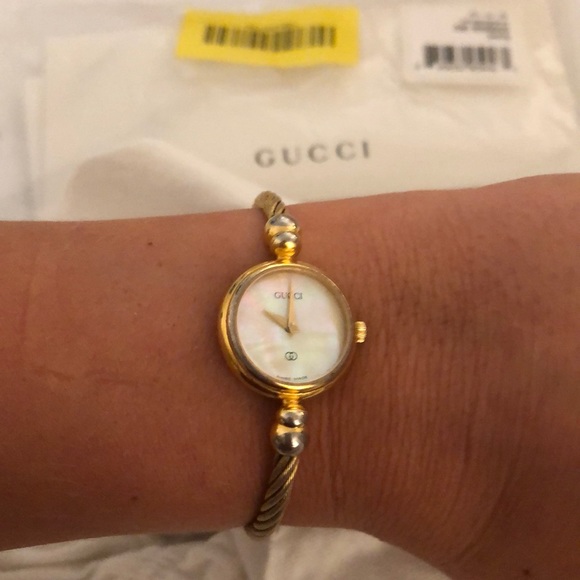Final sale! Vintage Gucci Watch 2047 Gold Bracelet - Picture 5 of 6